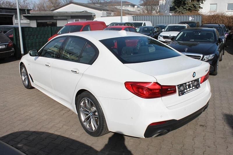 Gebraucht BMW 530 M Sport 252 PS (185 kW) 2017 Weiß Limousine