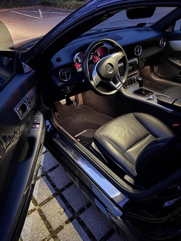Gebraucht Mercedes SLK200 184 PS (135 kW) 2012 Schwarz Cabrio