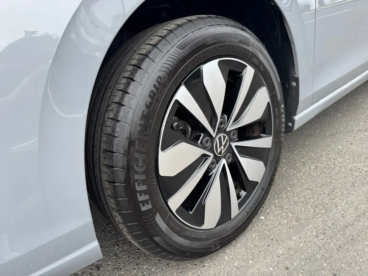 Gebraucht VW Golf VIII Goal 116 PS (85 kW) 2025 Mondsteingrau Limousine