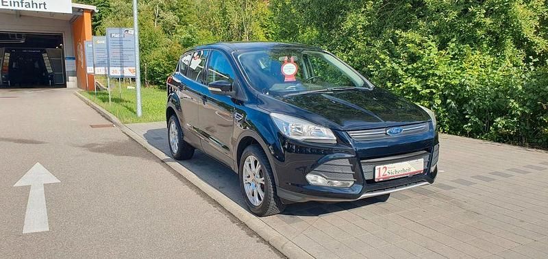 Schwarz Gebraucht 2015 Ford Kuga Trend SUV | 8.990 € (Fairer Preis) - Bild 1/4