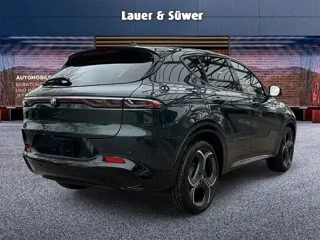 Neu Alfa Romeo Tonale Veloce 174 PS (127 kW) 2026 Andere SUV