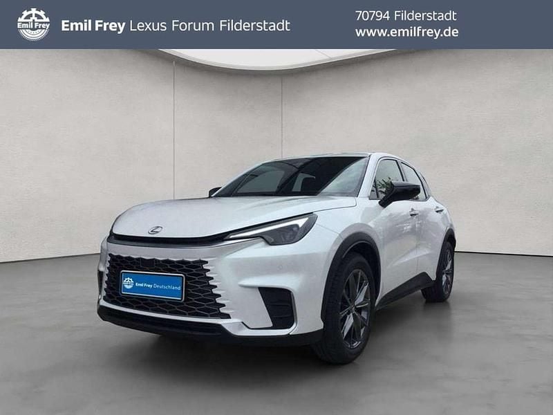 Neu Lexus LBX 136 PS (100 kW) 2026 Weiß SUV