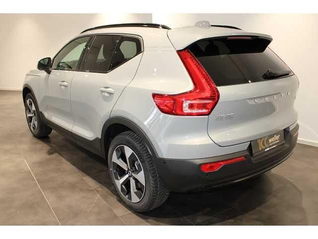 Gebraucht Volvo XC40 120 PS (88 kW) 2025 SUV