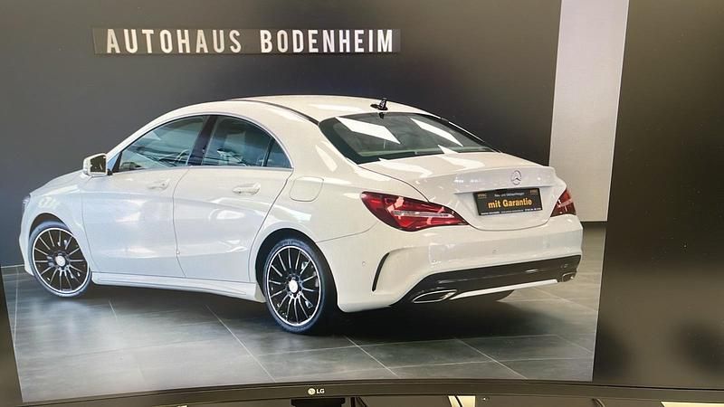 Weiß Gebraucht 2016 Mercedes CLA200 AMG Coupé | 18.500 € (Fairer Preis) - Bild 1/4