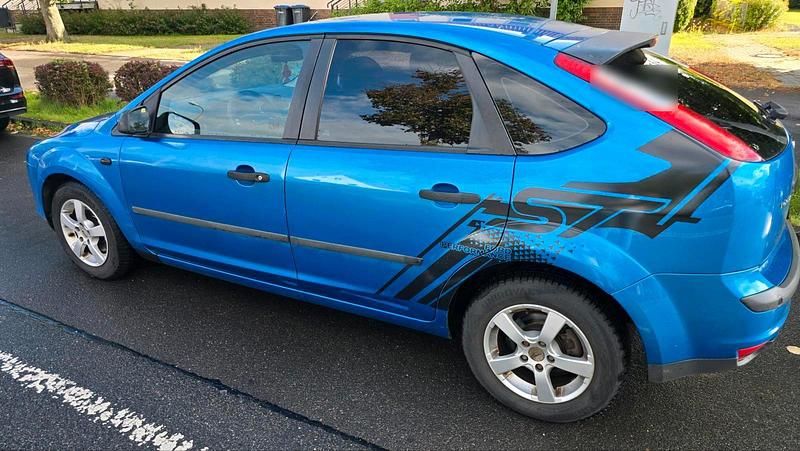Gebraucht Ford Focus 2005 Blau Limousine