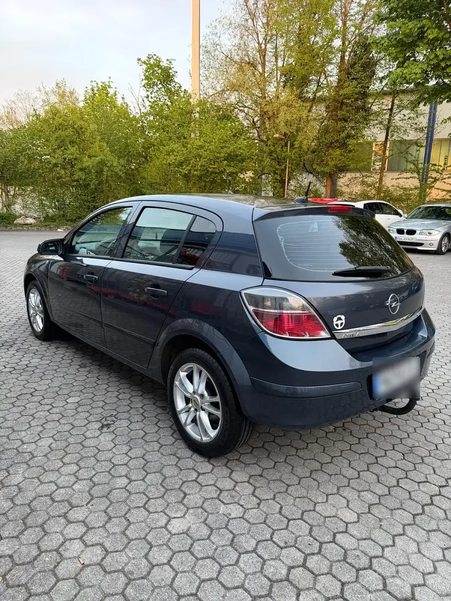 Occasion Opel Astra 90 ch (66 kW) 2007 Bleue Citadine