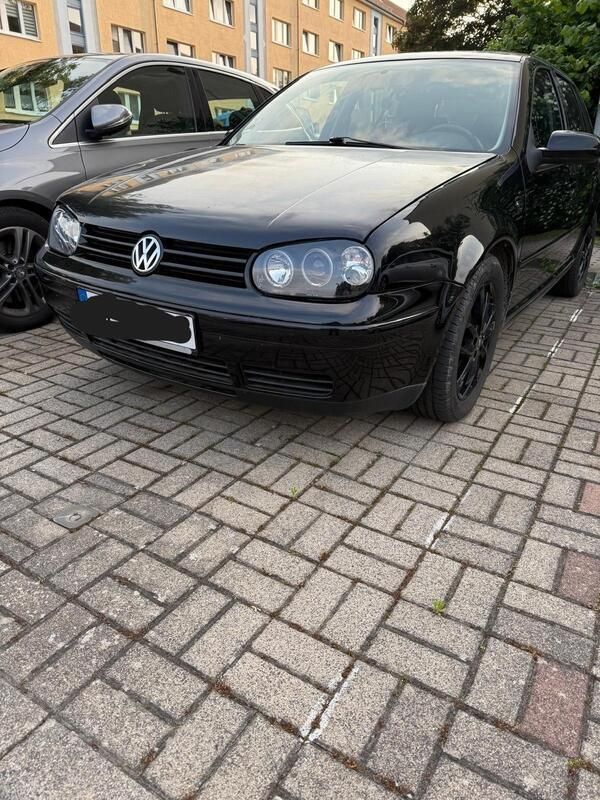 Schwarz Gebraucht 1999 VW Golf IV Kleinwagen | 1.500 € (Fairer Preis) - Bild 1/4