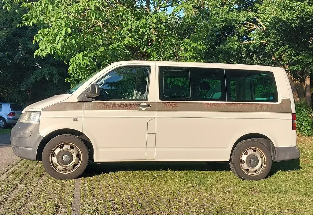 Gebraucht VW Multivan Startline 102 PS (75 kW) 2008 Weiß Van / Kleinbus