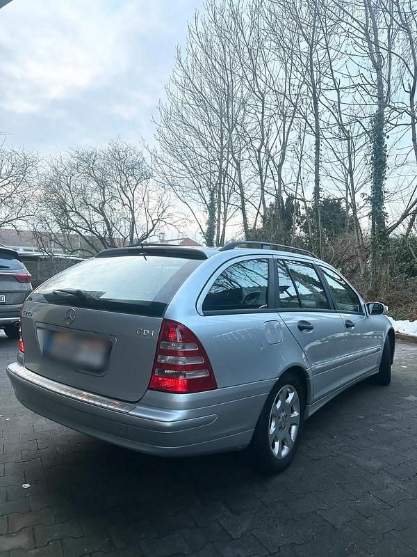 Gebraucht Mercedes C220 150 PS (110 kW) 2005 Grau Kombi