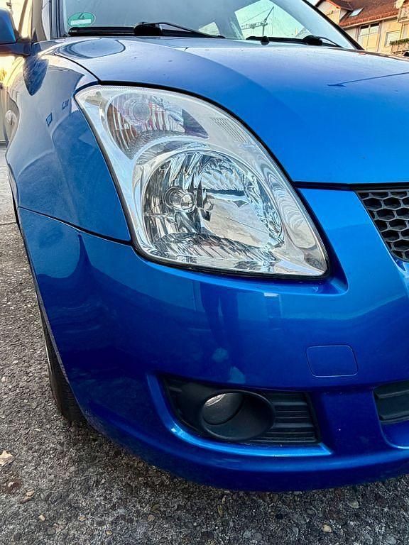 Gebraucht Suzuki Swift Club 92 PS (67 kW) 2009 Blau Limousine