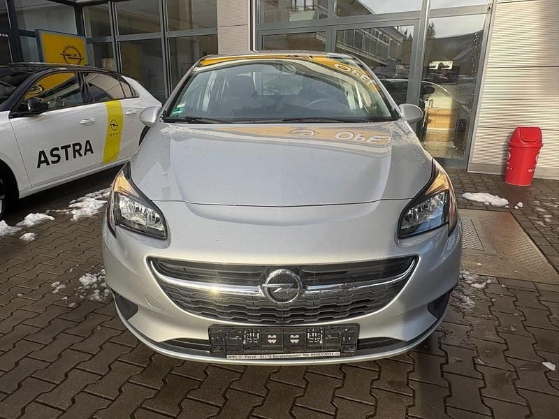 Gebraucht Opel Corsa Selection 90 PS (66 kW) 2016 Argon silber/ice silver (m2) Kleinwagen