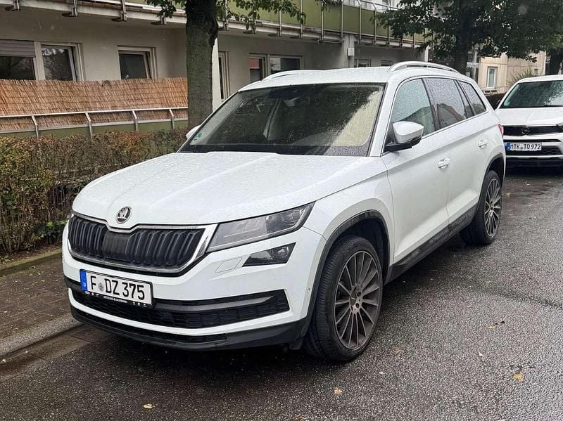 Weiß Gebraucht 2017 Skoda Kodiaq Ambition SUV | 15.750 € (Guter Preis) - Bild 1/4