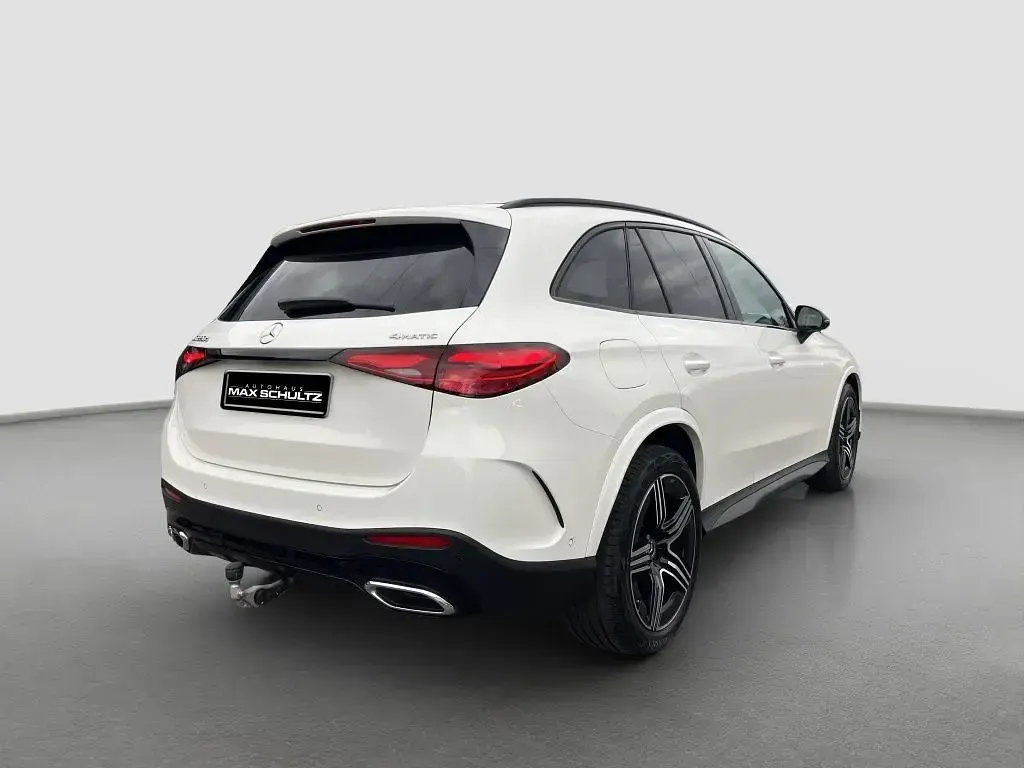 Gebraucht Mercedes GLC220 AMG 197 PS (144 kW) 2025 Unilack polarweiß SUV