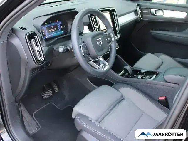 Gebraucht Volvo XC40 Plus 163 PS (119 kW) 2024 Schwarz SUV