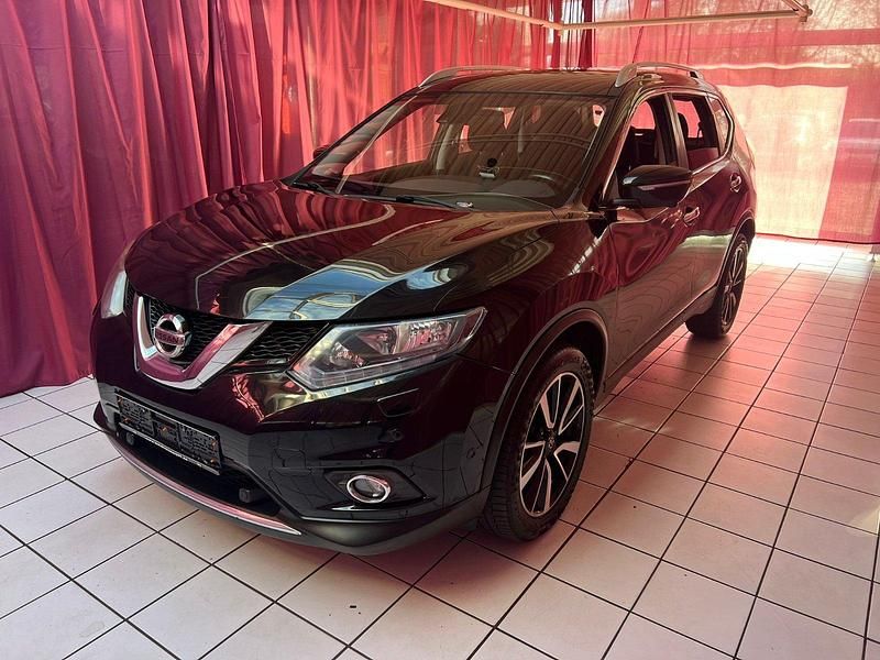 Schwarz Gebraucht 2014 Nissan X-Trail 360º SUV | 11.990 € (Guter Preis) - Bild 1/4