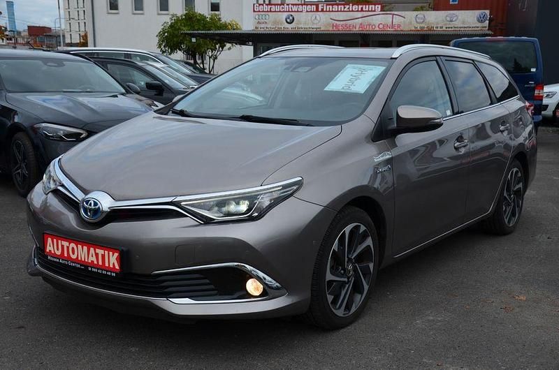 Grau Gebraucht 2015 Toyota Auris Touring Sports Kombi | 15.900 € (Etwas zu teuer) - Bild 1/4