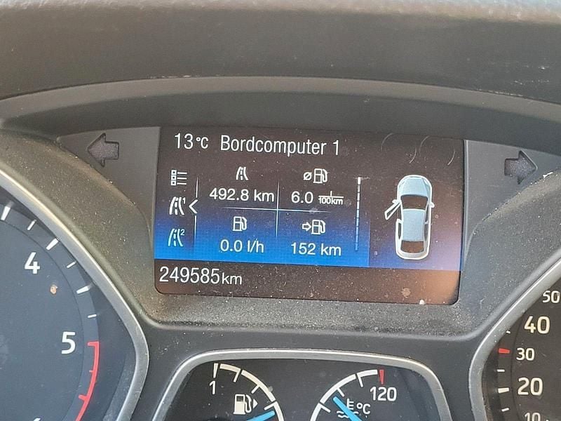 Gebraucht Ford Focus Titanium 150 PS (110 kW) 2016 Grau Kombi