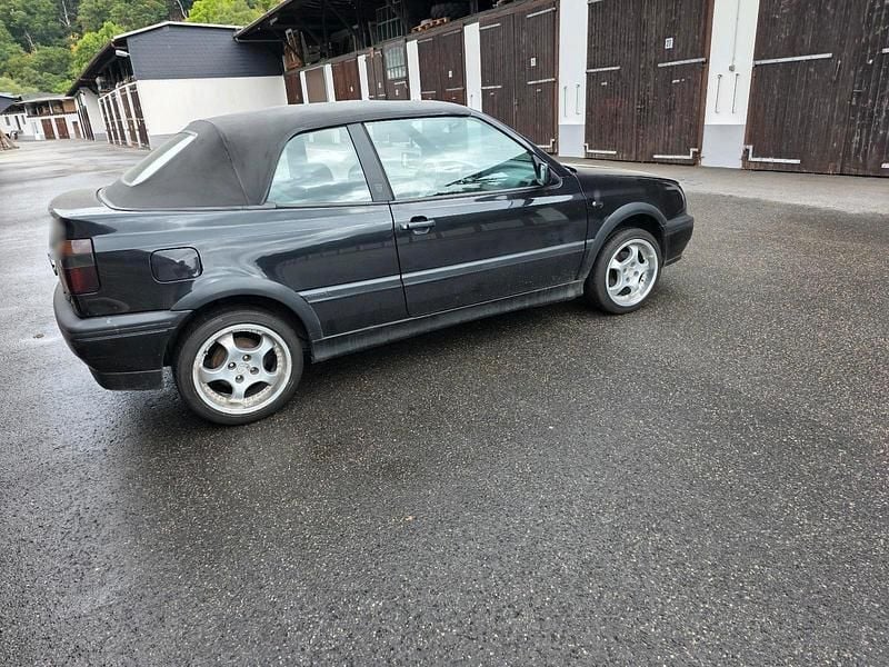 Gebraucht VW Golf Cabriolet 75 PS (55 kW) 1996 Schwarz Cabrio