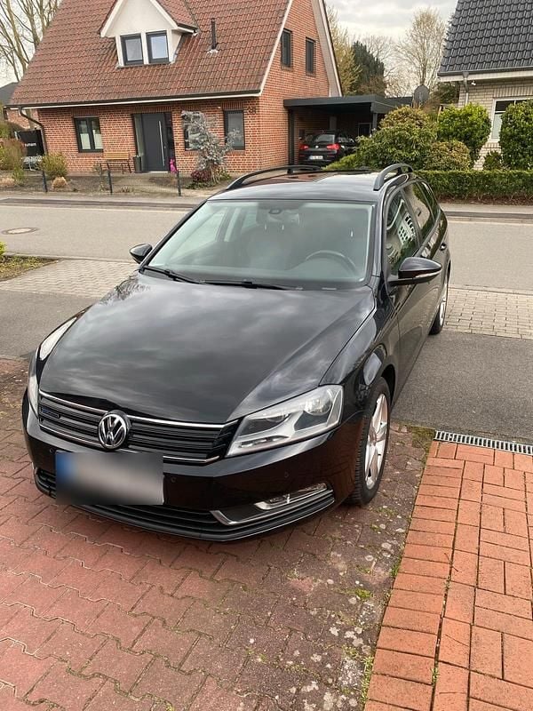 Gebraucht VW Passat 105 PS (77 kW) 2012 Schwarz Kombi