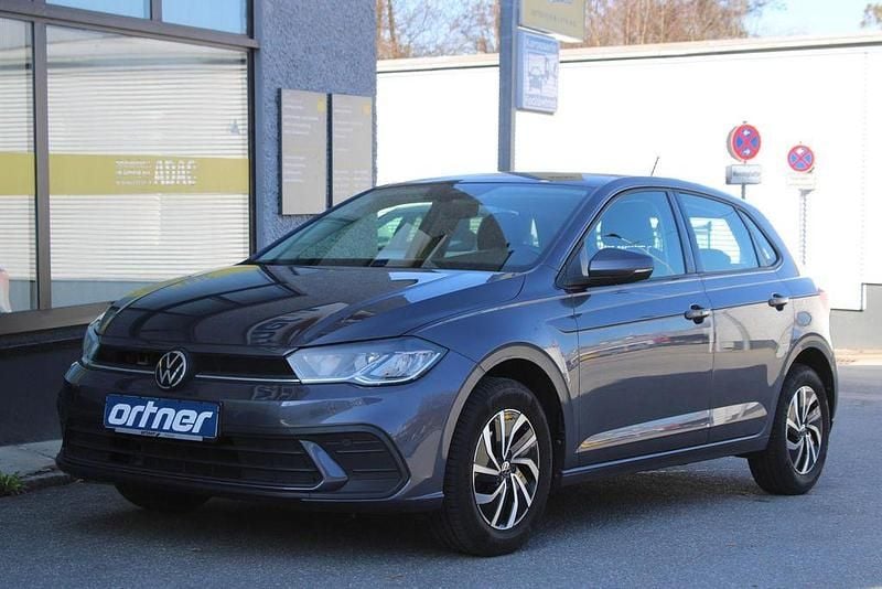 Gebraucht VW Polo Life 95 PS (69 kW) 2023 Grau Kleinwagen