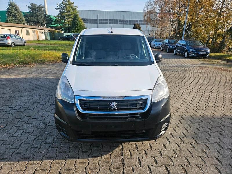 Gebraucht Peugeot Partner 2016 Van / Kleinbus