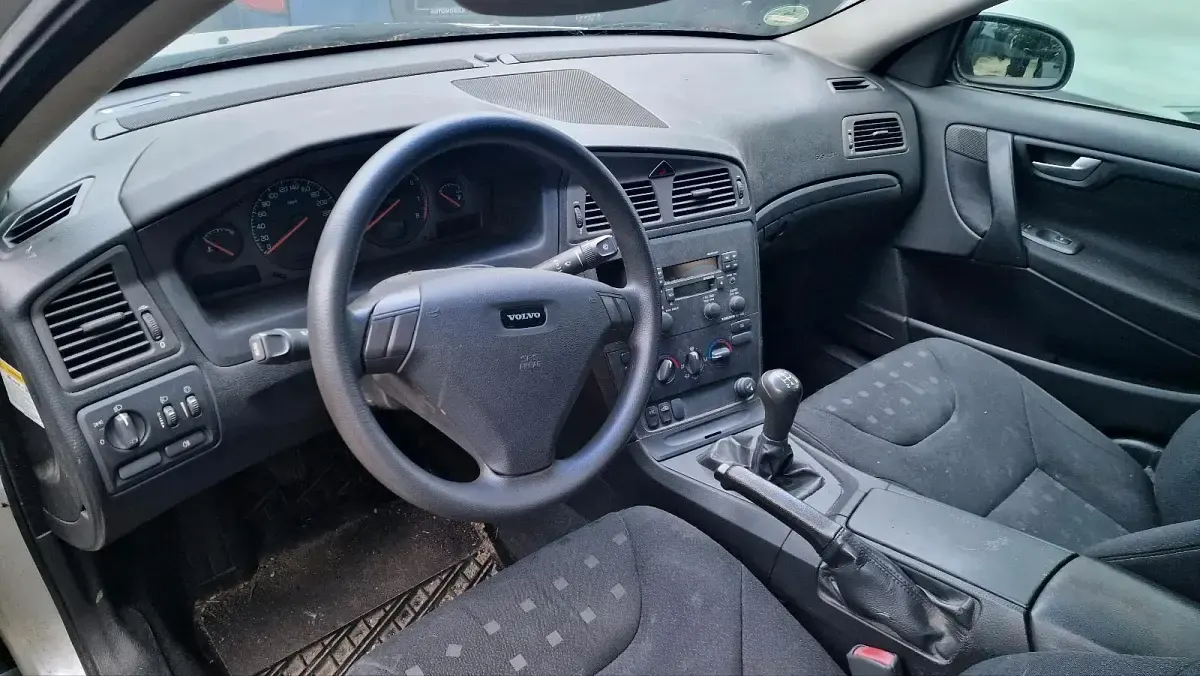 Gebraucht Volvo S60 140 PS (102 kW) 2003 Silber Limousine