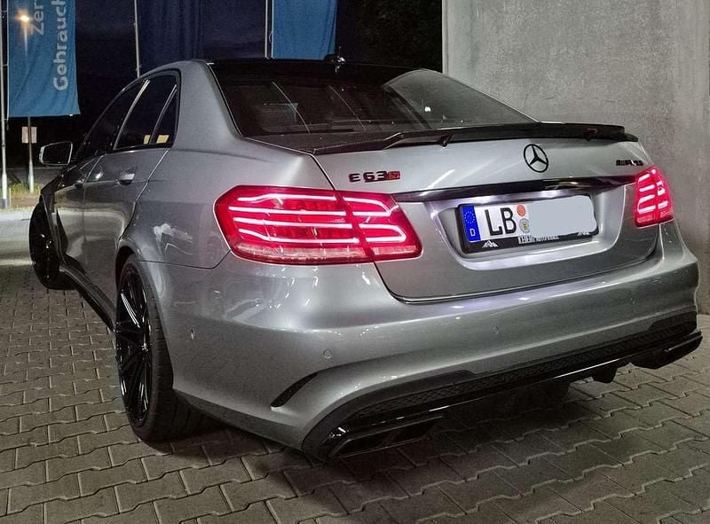 Gebraucht 2013 Mercedes E63 AMG AMG Limousine | 39.900 € (Fairer Preis) - Bild 1/4
