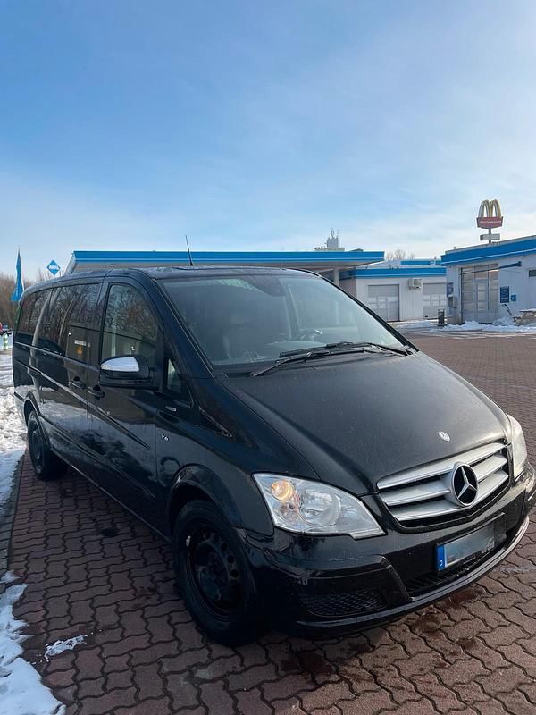 Gebraucht Mercedes Viano 224 PS (164 kW) 2012 Schwarz Van / Kleinbus