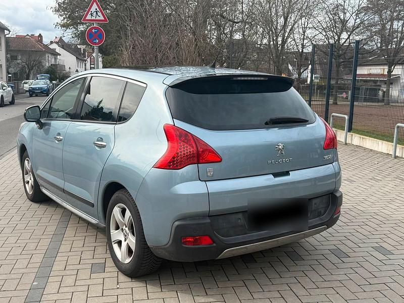 Gebraucht Peugeot 3008 163 PS (119 kW) 2011 Blau Kombi