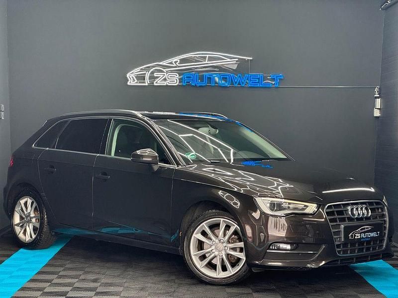 Braun Gebraucht 2013 Audi A3 Sportback Ambiente Limousine | 11.090 € (Fairer Preis) - Bild 1/4