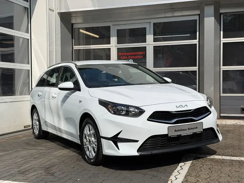 Gebraucht Kia Ceed Sportswagon 140 PS (102 kW) 2025 Weiß Kombi