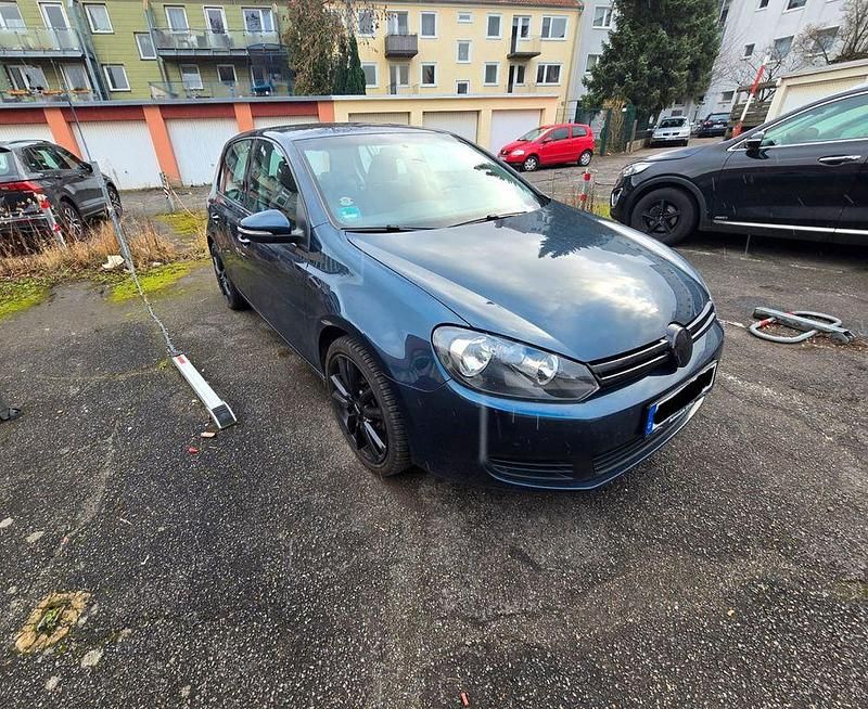 Gebraucht VW Golf VI Trendline 80 PS (58 kW) 2010 Blau Kleinwagen