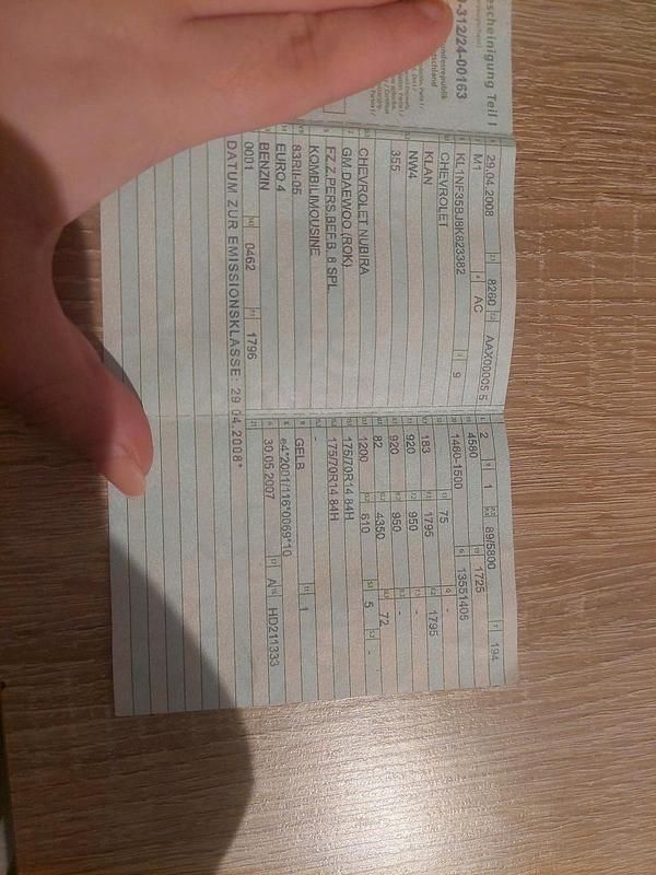 Gelb Gebraucht 2008 Chevrolet Nubira Kombi | 900 € - Bild 1/4