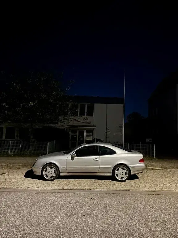 Gebraucht Mercedes CLK430 Avantgarde 279 PS (205 kW) 2000 Silber Coupé