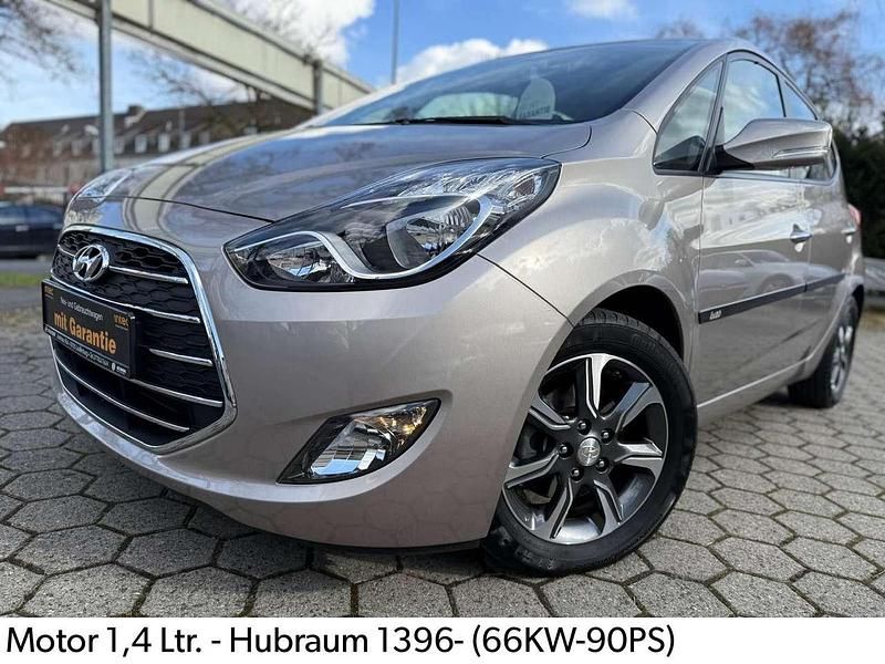 Gebraucht Hyundai i20 90 PS (66 kW) 2018 Grau Van / Kleinbus