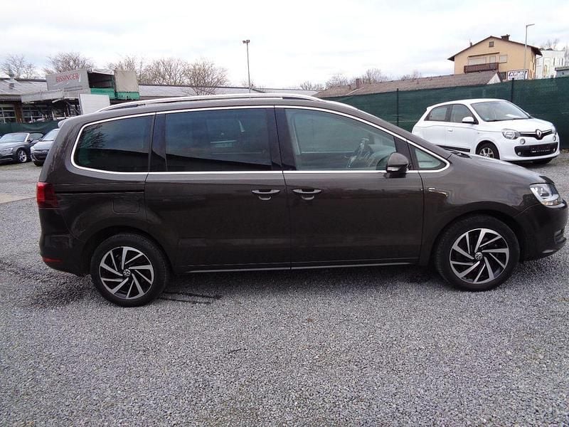 Gebraucht VW Sharan Join 150 PS (110 kW) 2018 Braun Van / Kleinbus