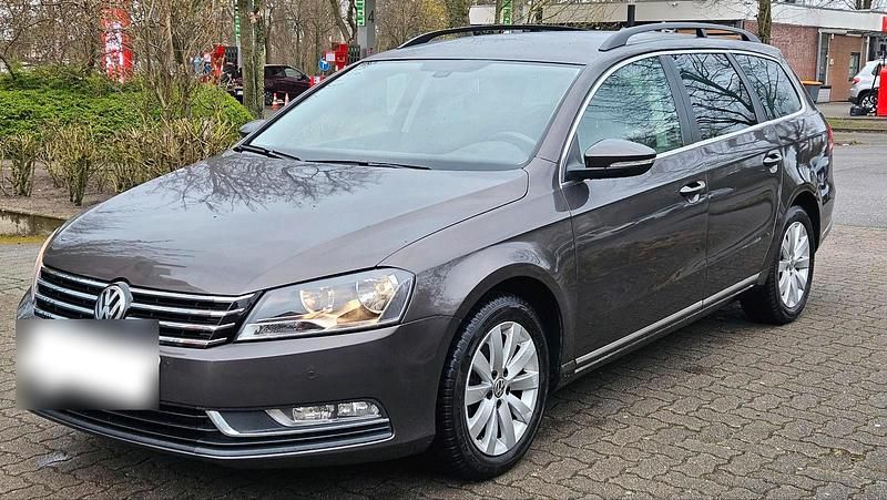 Gebraucht VW Passat 122 PS (89 kW) 2014 Braun Kombi