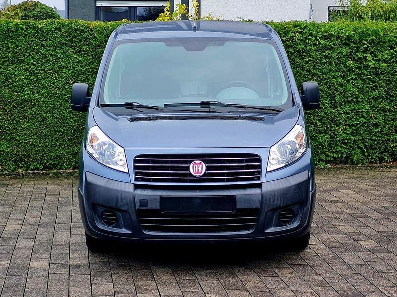 Gebraucht Fiat Scudo 120 PS (88 kW) 2009 Grau Van