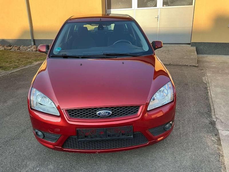 Gebraucht Ford Focus Ghia 101 PS (74 kW) 2007 Other Kombi
