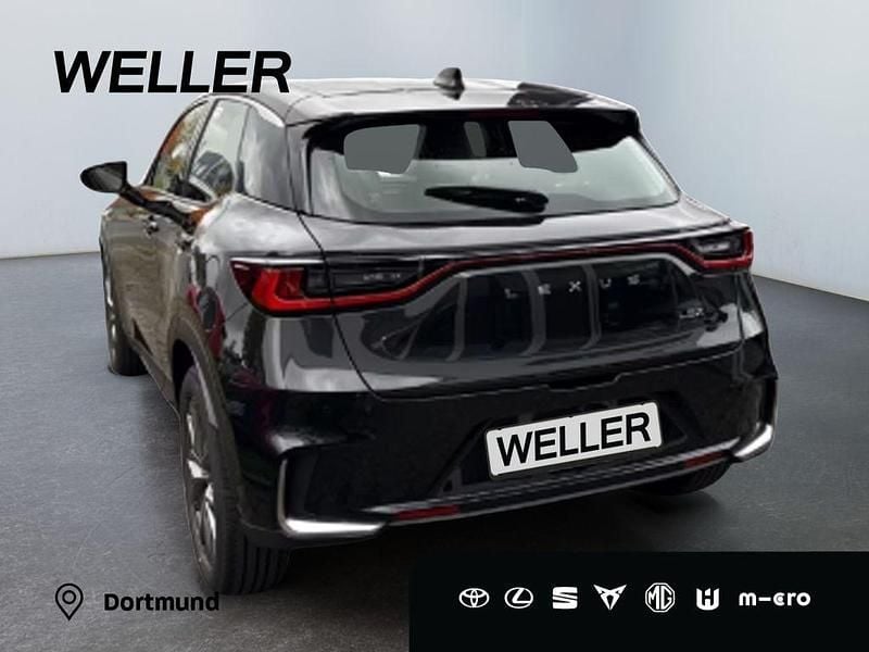 Neu Lexus LBX 136 PS (100 kW) 2025 Schwarz SUV