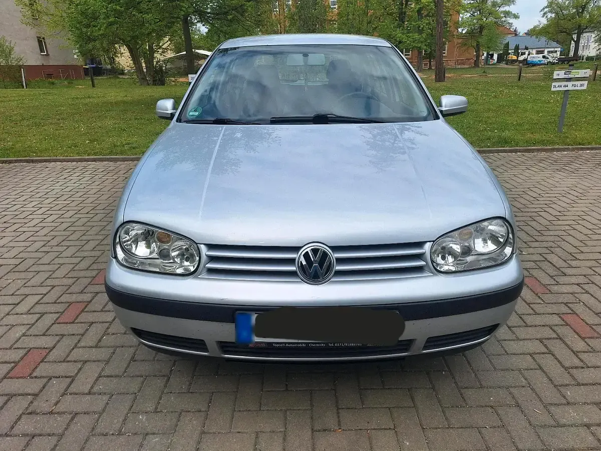 Gebraucht VW Golf IV 75 PS (55 kW) 2000 Silber Kleinwagen