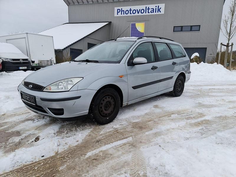 Silber Gebraucht 2004 Ford Focus Kombi | 400 € (Superpreis) - Bild 1/4