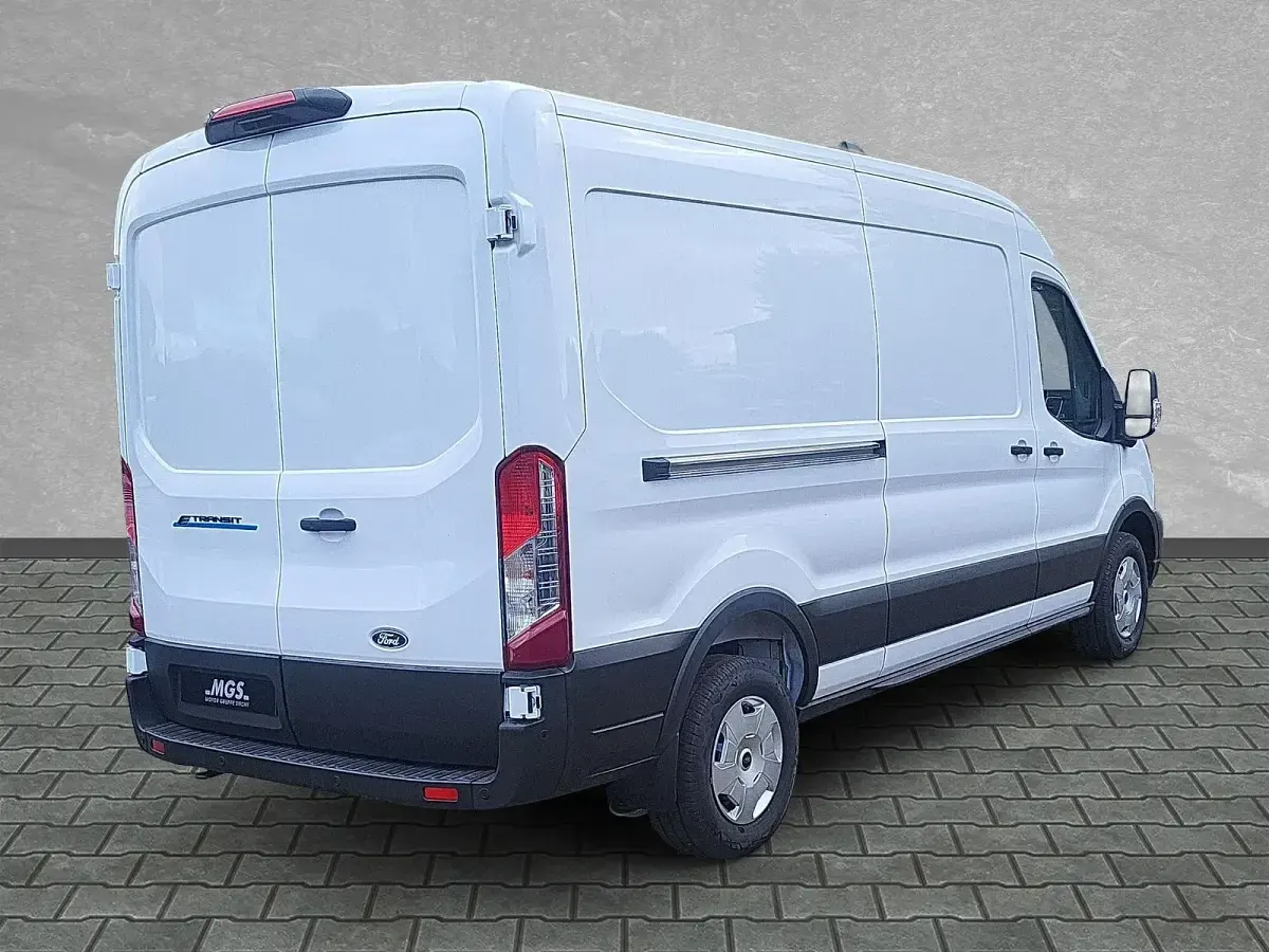 Gebraucht Ford Transit Trend 197 kW (269 PS) 2026 Frozen white Van