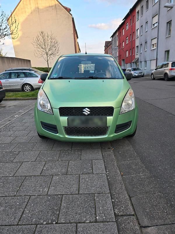 Gebraucht Suzuki Splash 65 PS (47 kW) 2009 Grün Kleinwagen