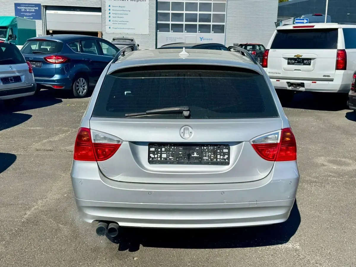 Second-hand BMW 325 218 CP (160 kW) 2008 Argintiu Break