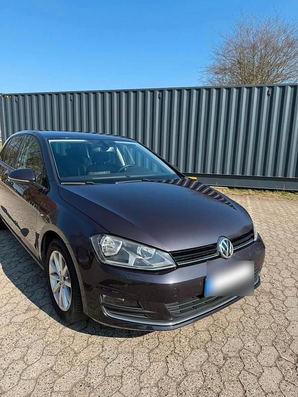 Second-hand VW Golf VII LOUNGE 110 CP (80 kW) 2015 Gri Berlinǎ