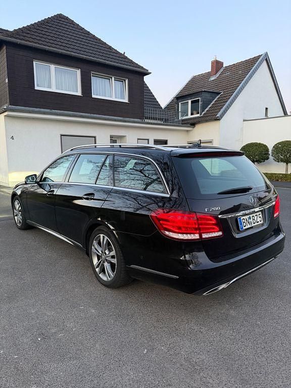 Gebraucht Mercedes E200 136 PS (100 kW) 2015 Schwarz Kombi