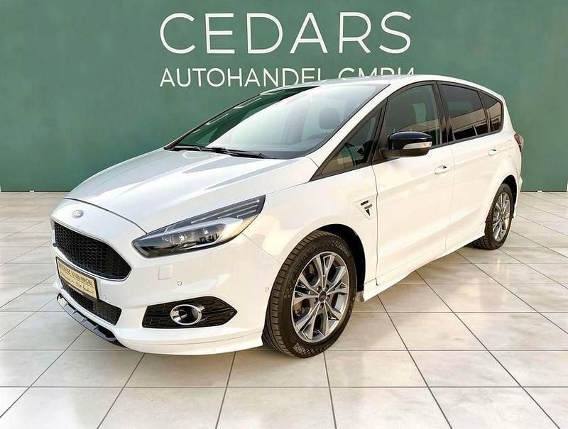 Gebraucht Ford S-MAX ST-Line 239 PS (175 kW) 2018 Frostweiß Van / Kleinbus