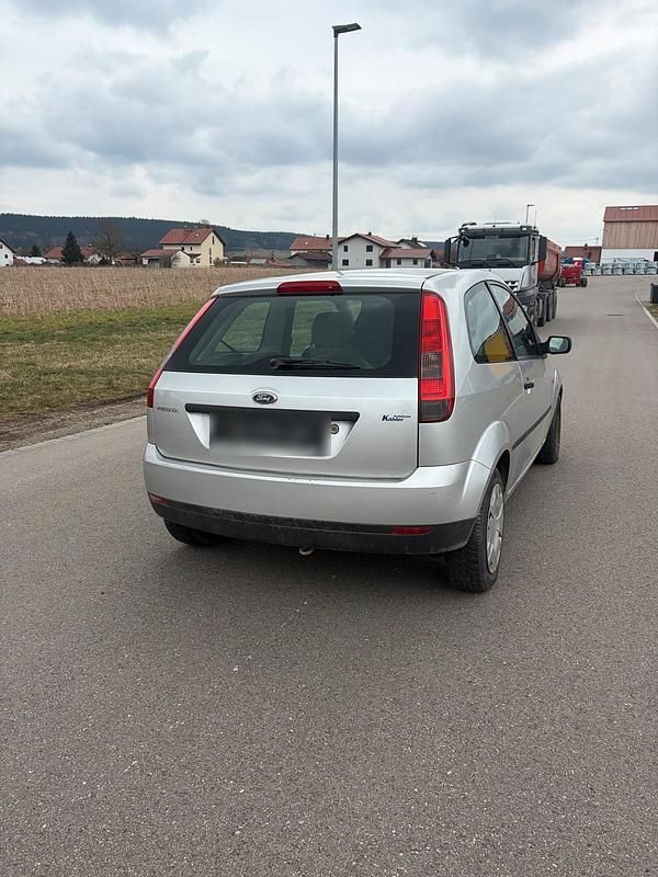 Gebraucht Ford Fiesta 70 PS (51 kW) 2002 Kleinwagen
