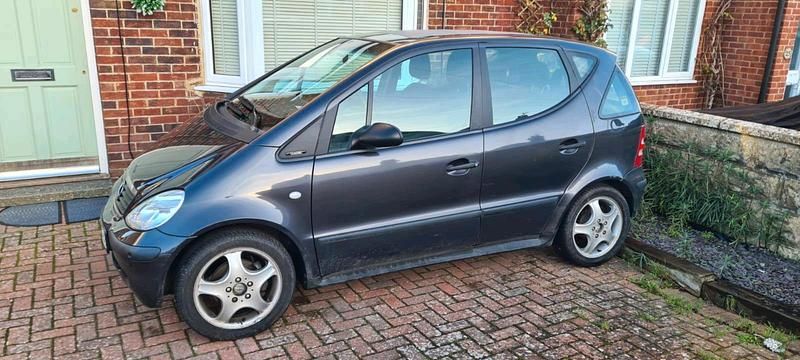 Gebraucht Mercedes A140 Classic 82 PS (60 kW) 2002 Schwarz Kleinwagen